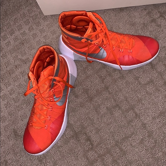 nike hyperdunk size 14